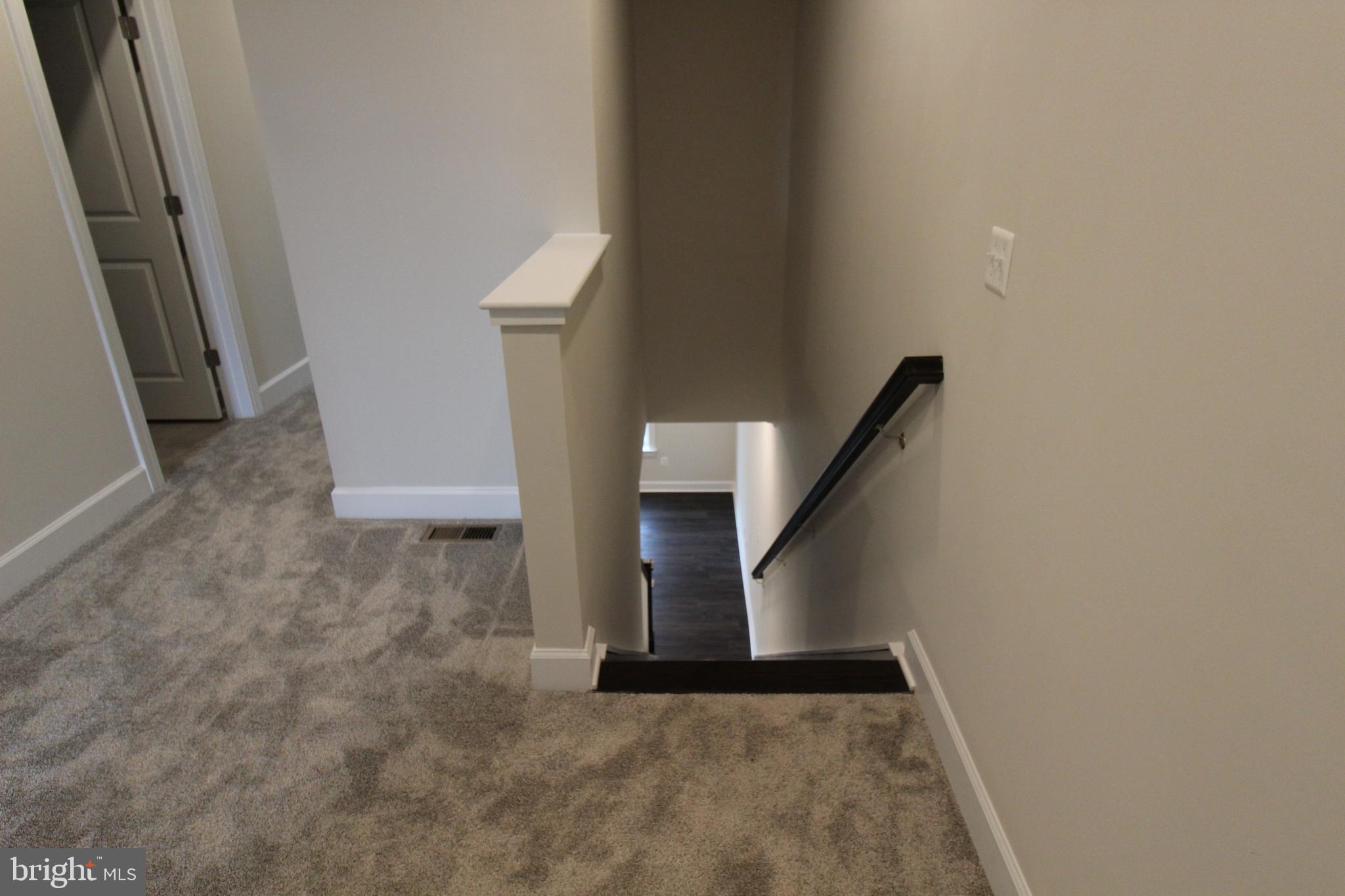 METRO WALK AT MOOREFIELD STATION - Residential Lease