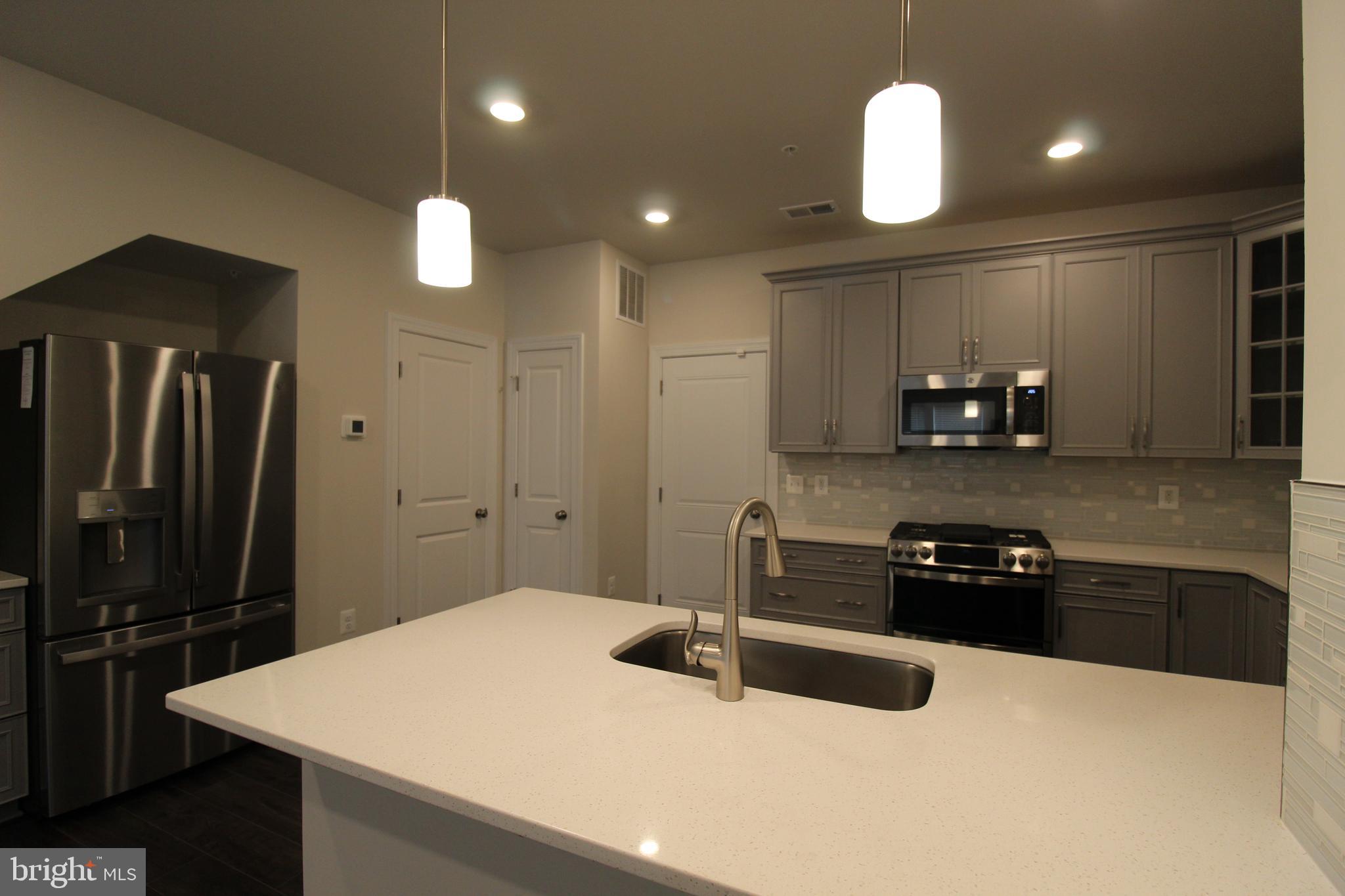 METRO WALK AT MOOREFIELD STATION - Residential Lease