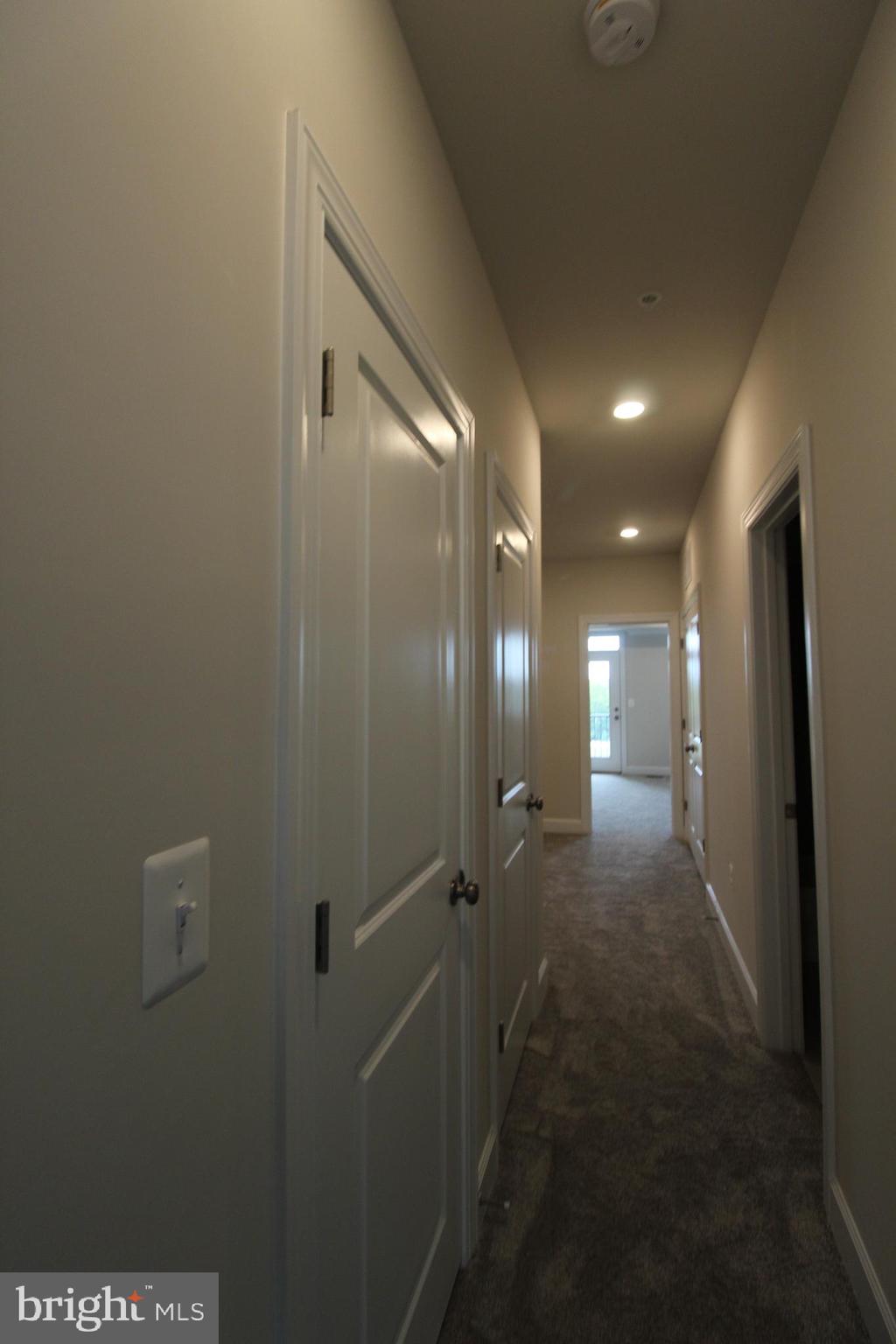 METRO WALK AT MOOREFIELD STATION - Residential Lease