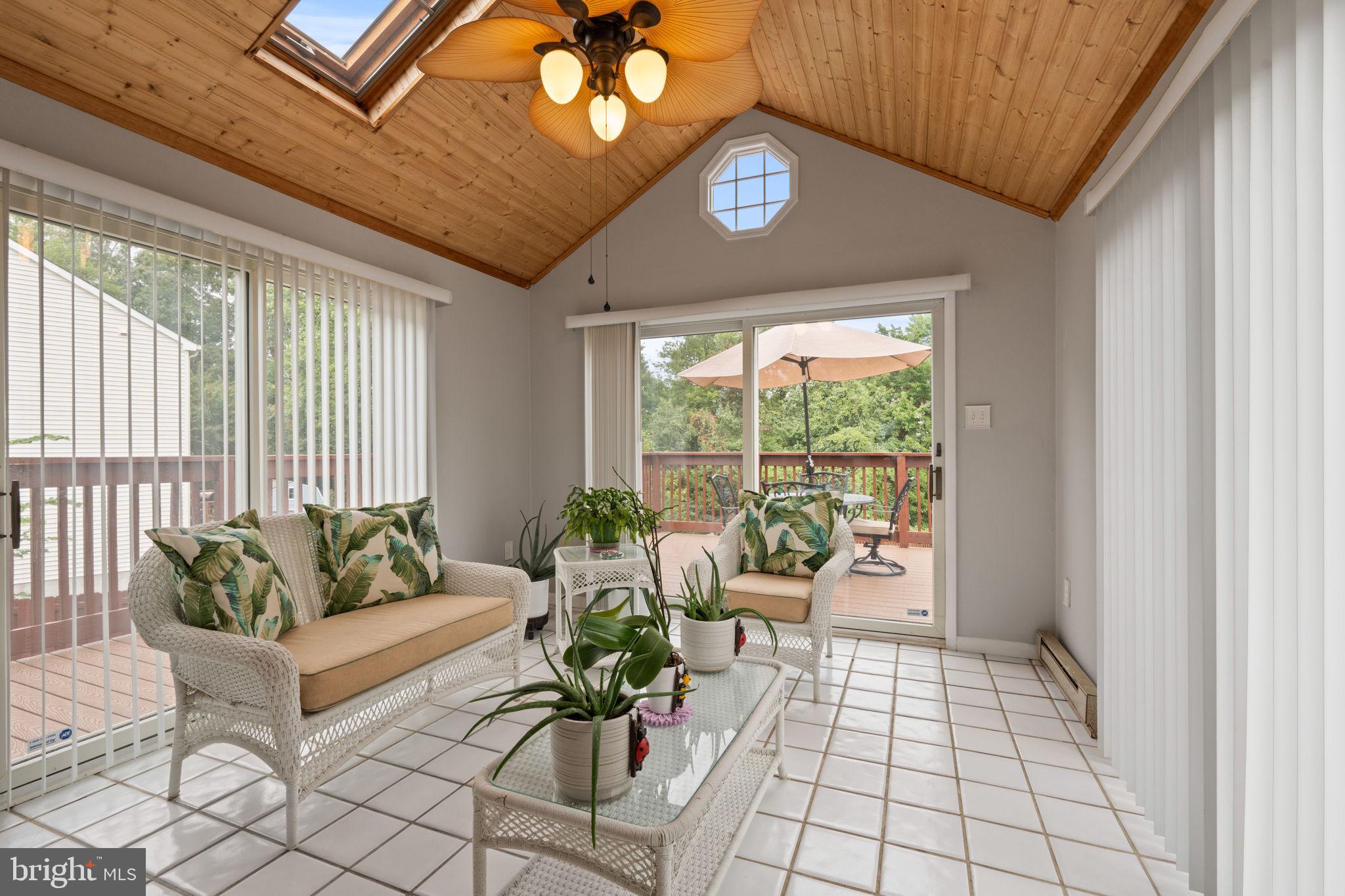 DALE CITY - Residential Lease