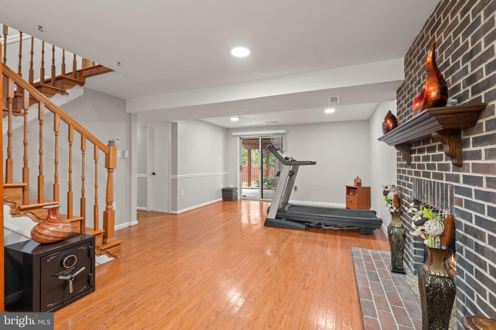 DALE CITY - Residential Lease