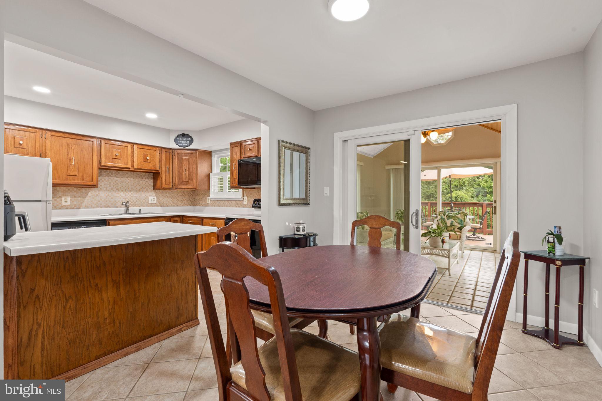 DALE CITY - Residential Lease