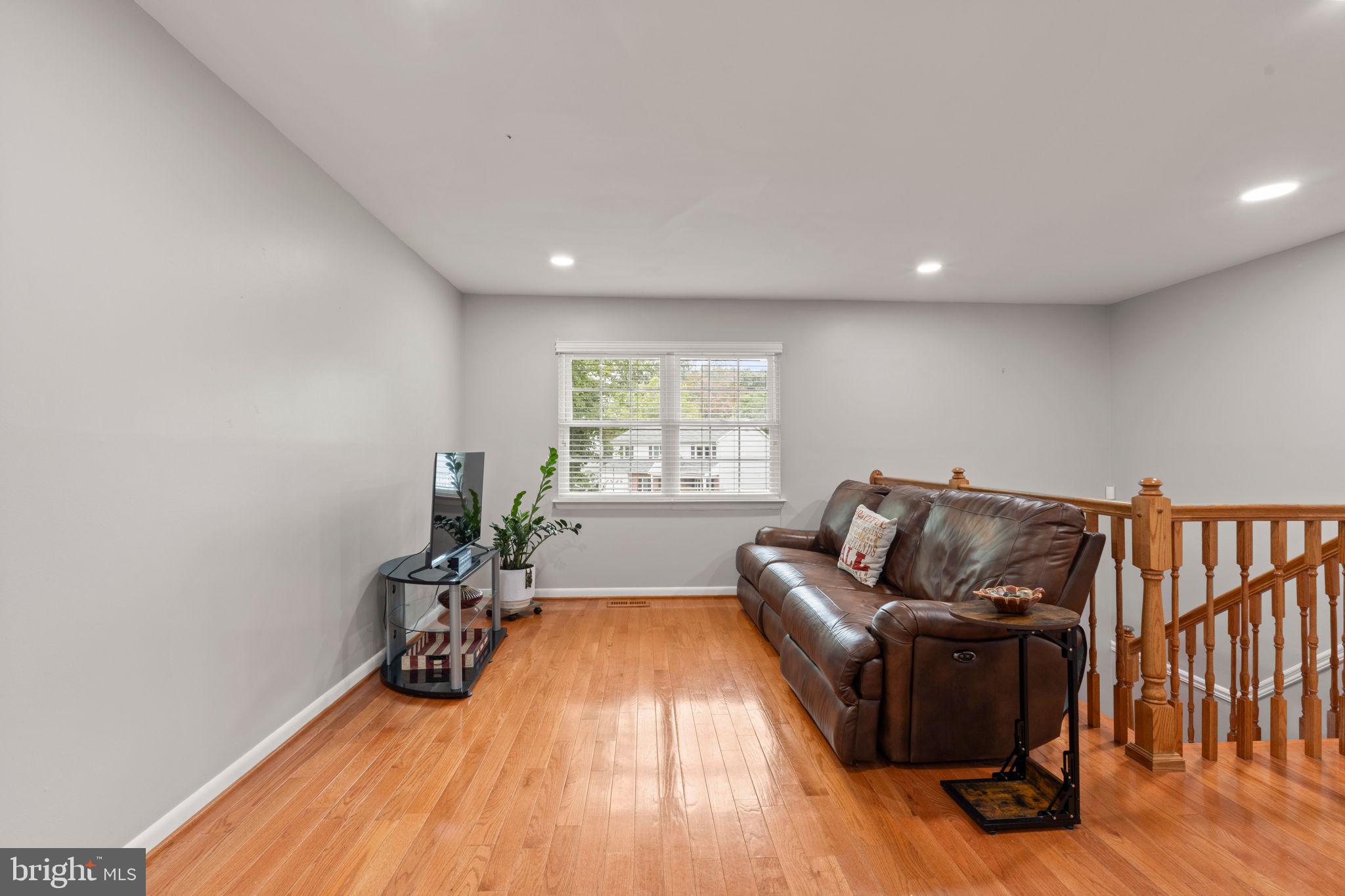 DALE CITY - Residential Lease