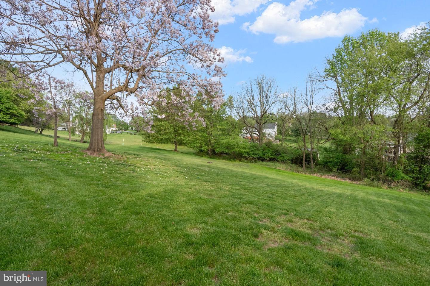 104 NOBLE DRIVE