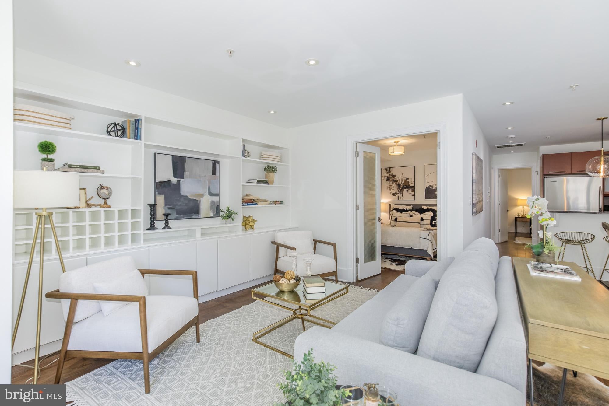 2109 10TH STREET NW G01