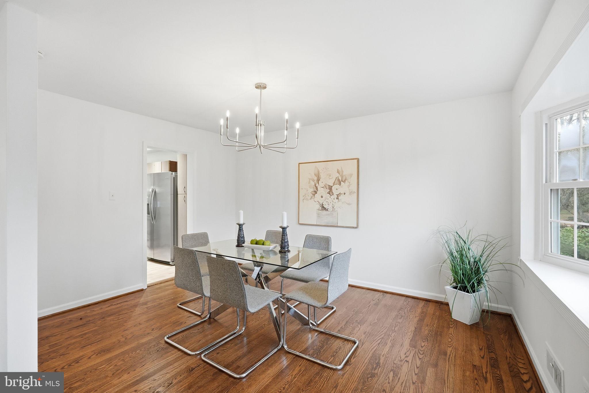 WOODLEY GARDENS COOP - Residential