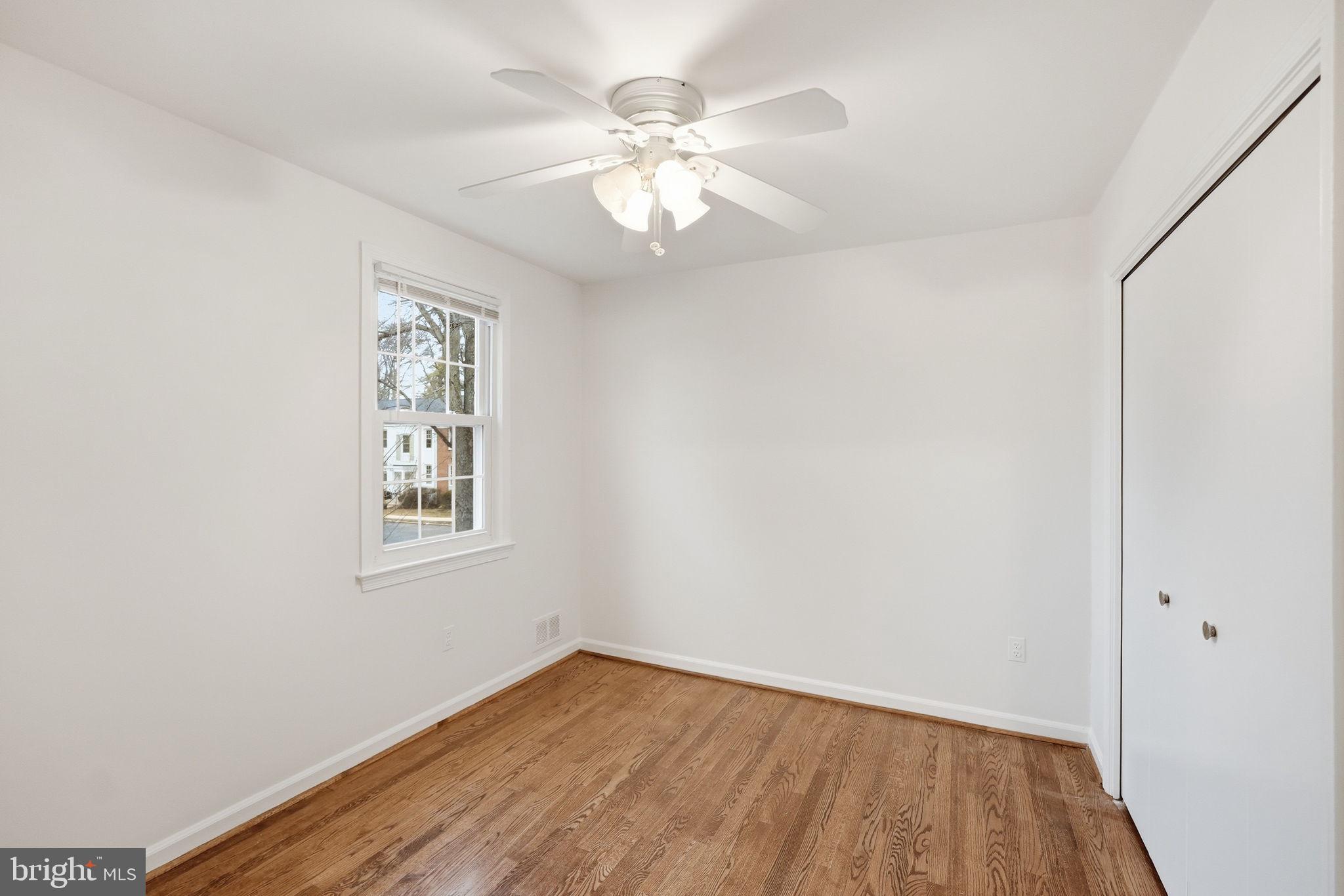 WOODLEY GARDENS COOP - Residential