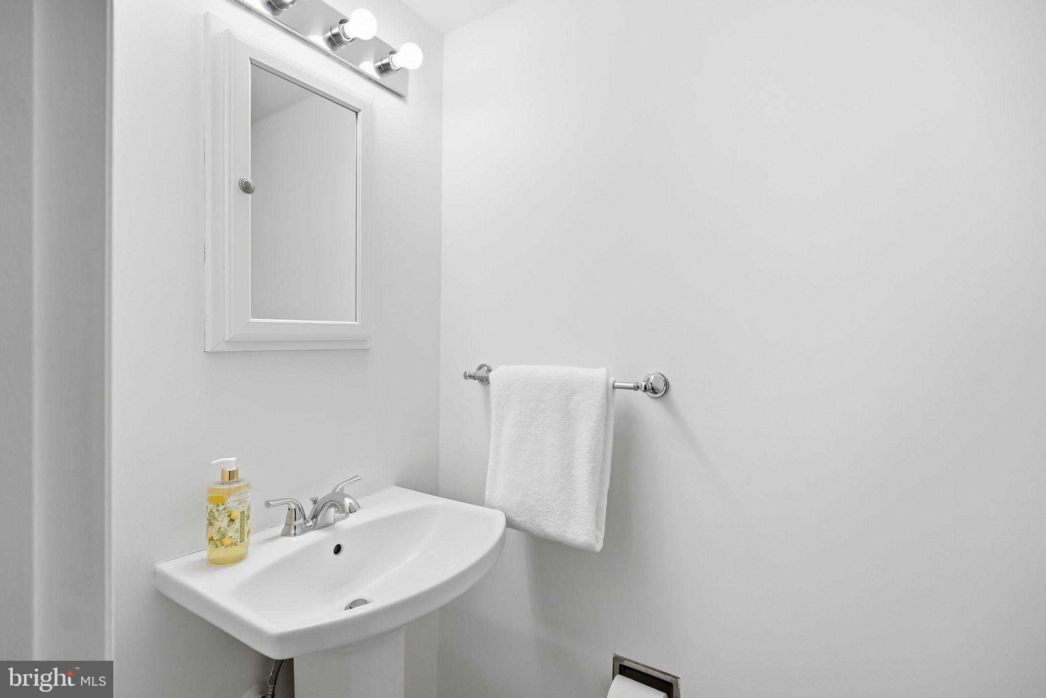 WOODLEY GARDENS COOP - Residential