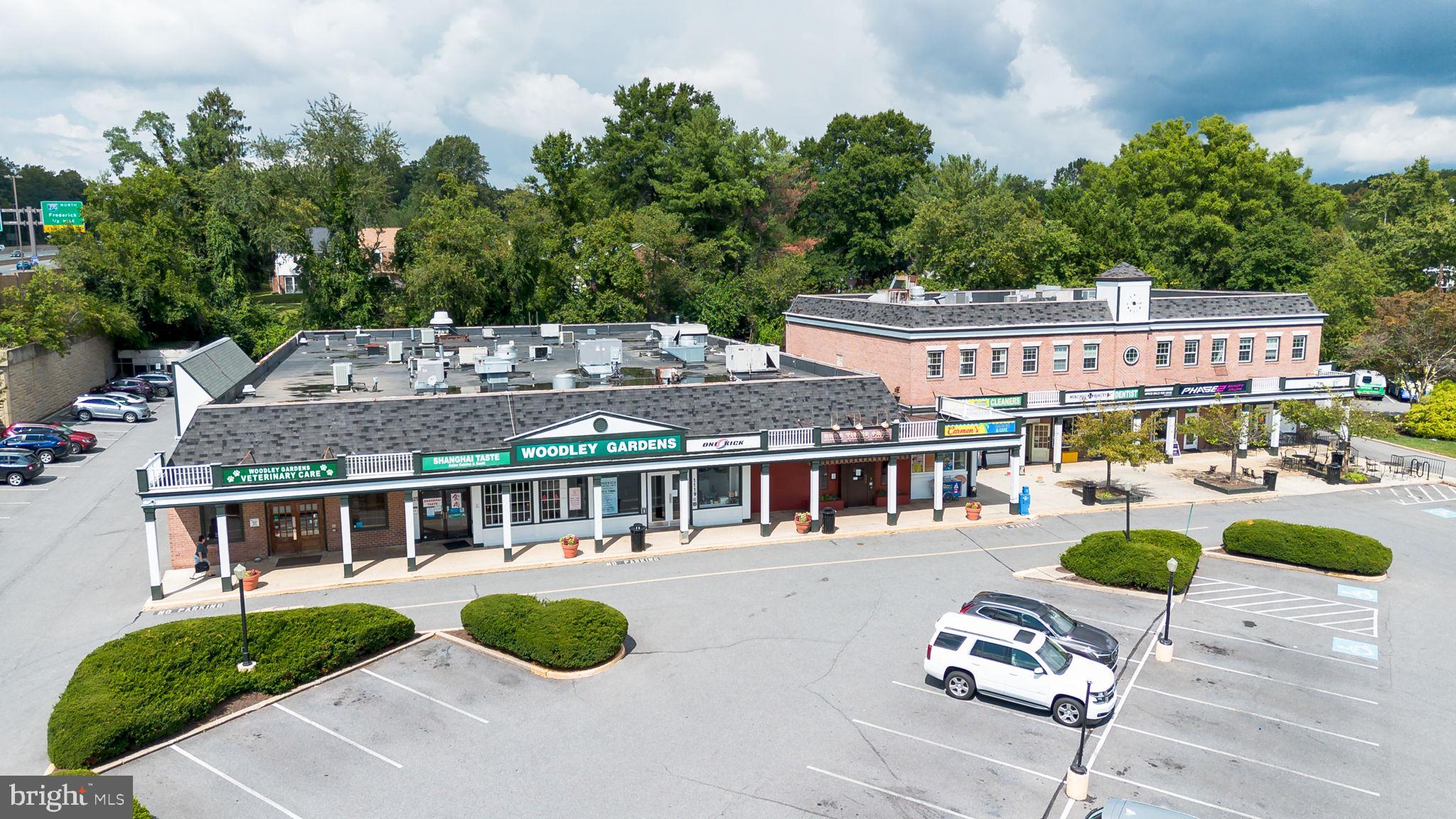 WOODLEY GARDENS COOP - Residential