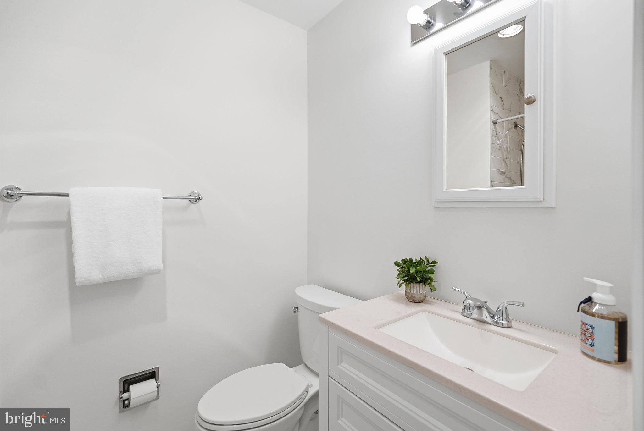 WOODLEY GARDENS COOP - Residential