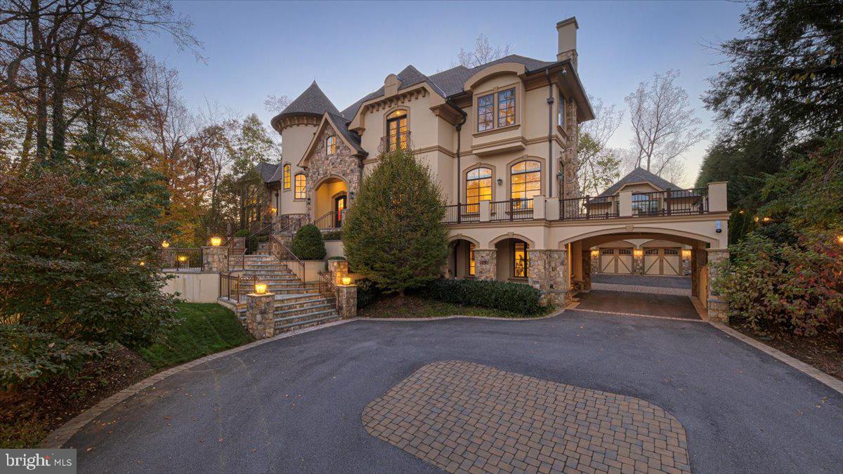 BRADLEY HILLS GROVE - Residential