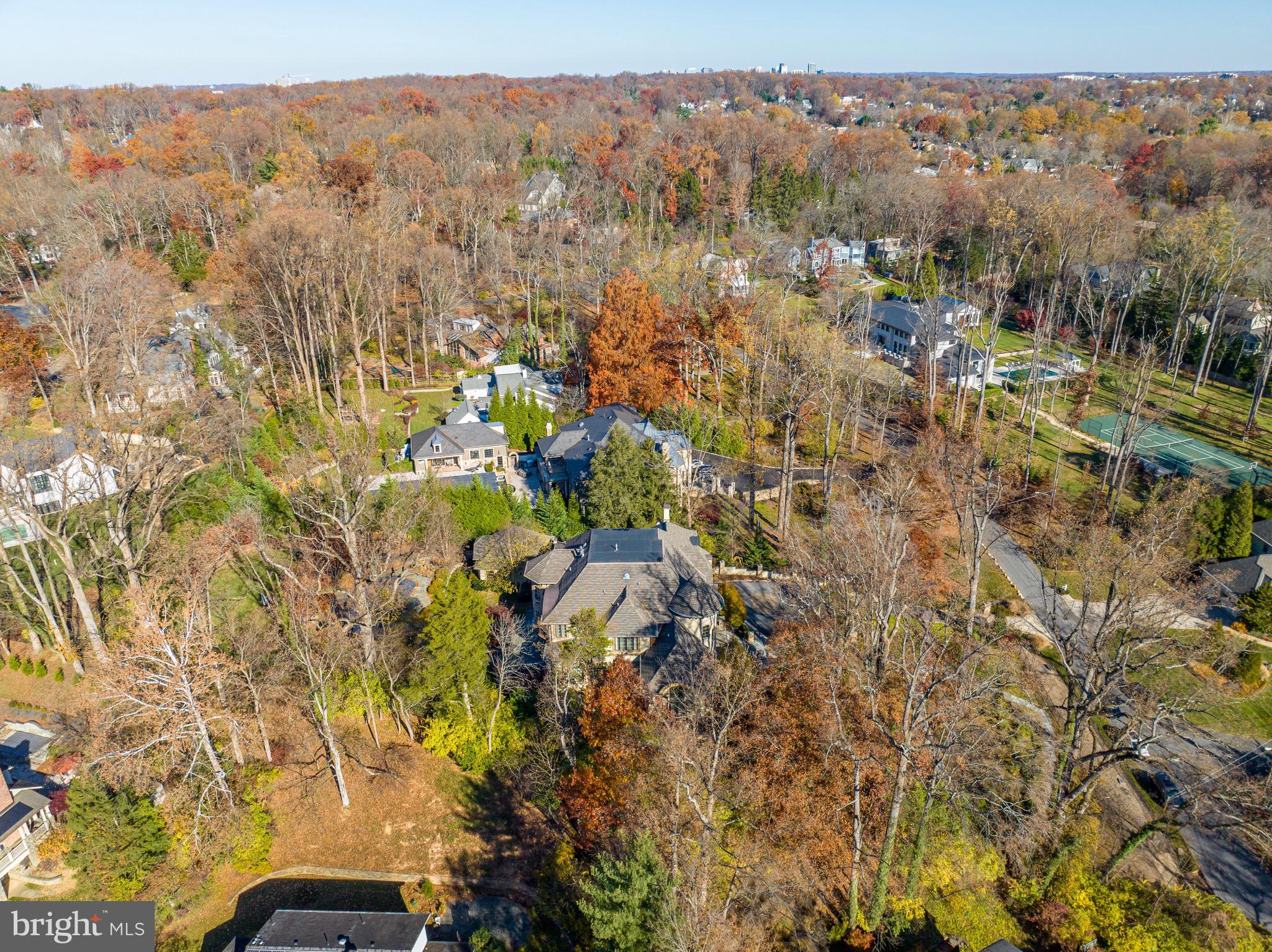 BRADLEY HILLS GROVE - Residential