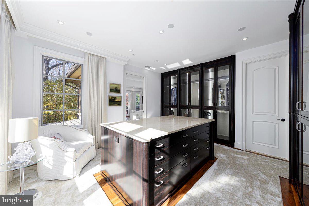 BRADLEY HILLS GROVE - Residential