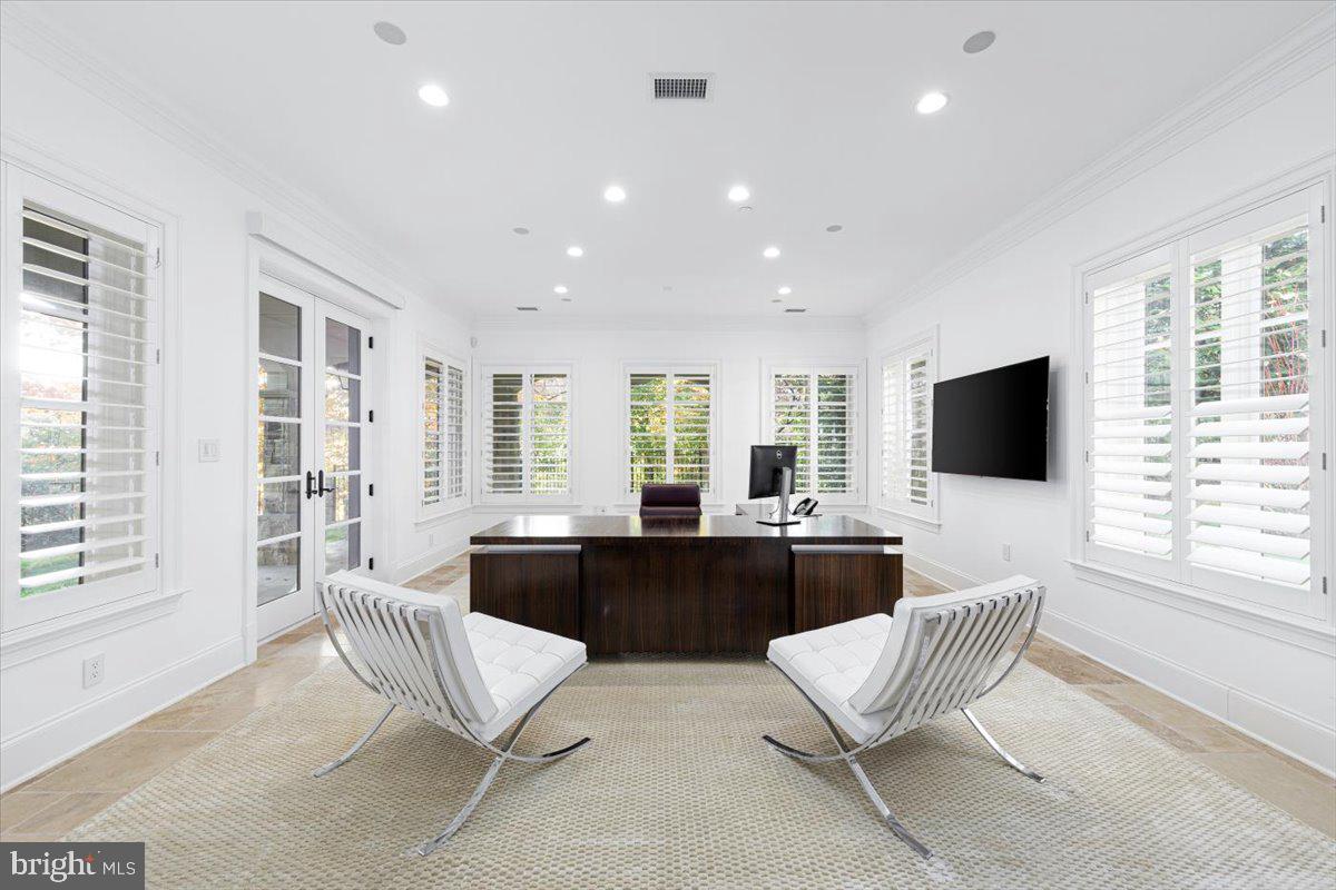 BRADLEY HILLS GROVE - Residential