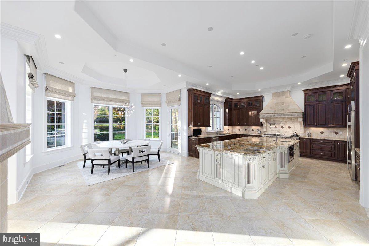 BRADLEY HILLS GROVE - Residential