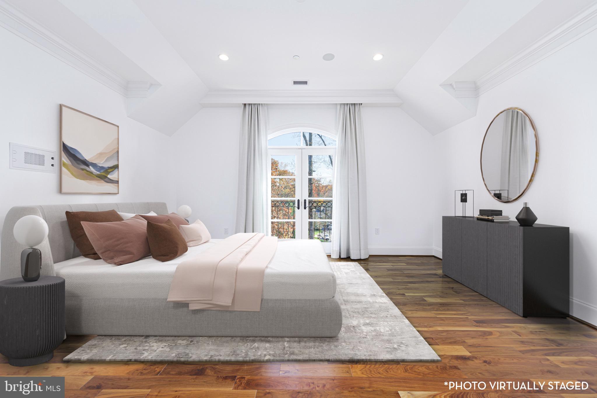 BRADLEY HILLS GROVE - Residential