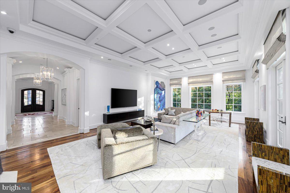 BRADLEY HILLS GROVE - Residential