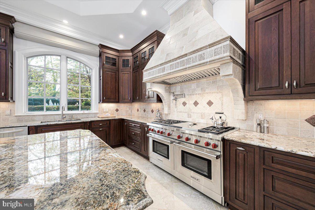 BRADLEY HILLS GROVE - Residential