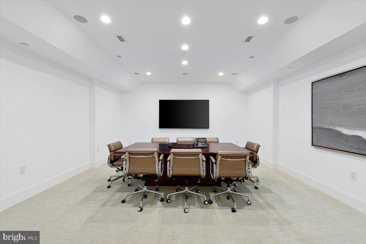 BRADLEY HILLS GROVE - Residential