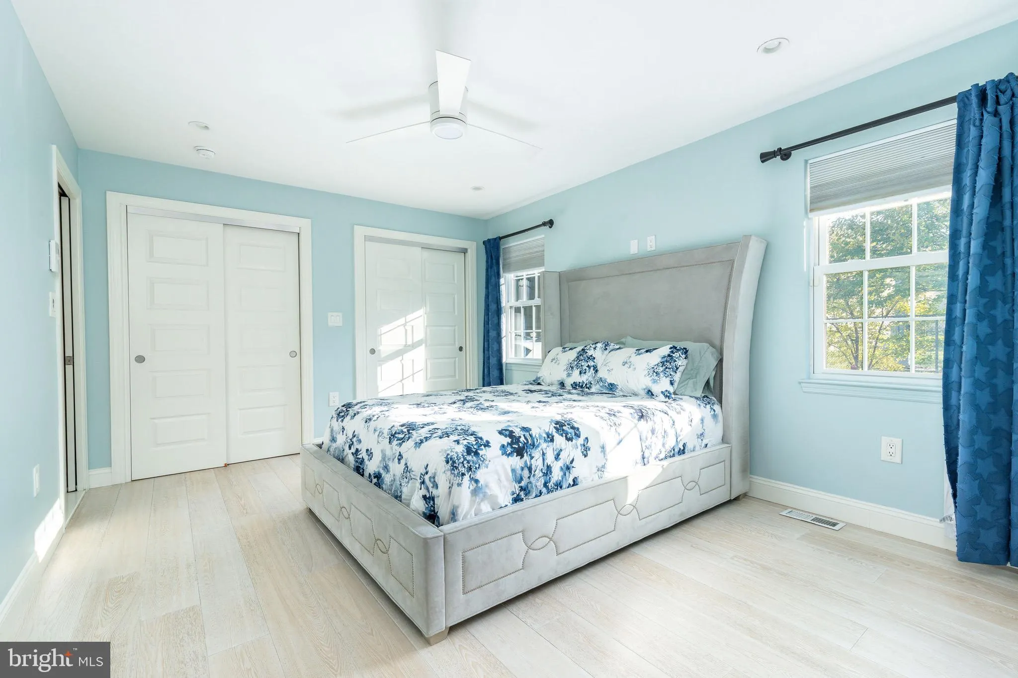 Philadelphia, Pennsylvania 19123, United States, 3 Bedrooms Bedrooms, ,4 BathroomsBathrooms,Residential,Active,238458