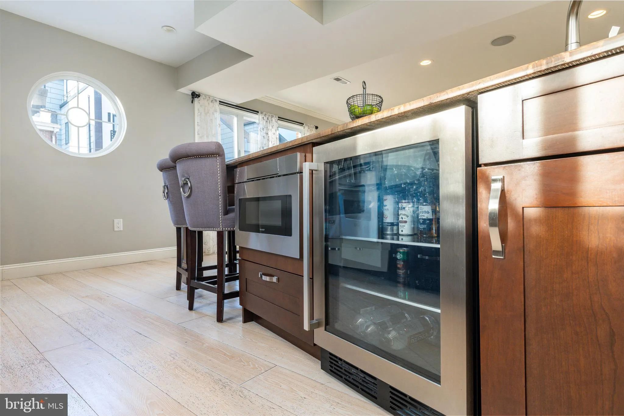 Philadelphia, Pennsylvania 19123, United States, 3 Bedrooms Bedrooms, ,4 BathroomsBathrooms,Residential,Active,238458