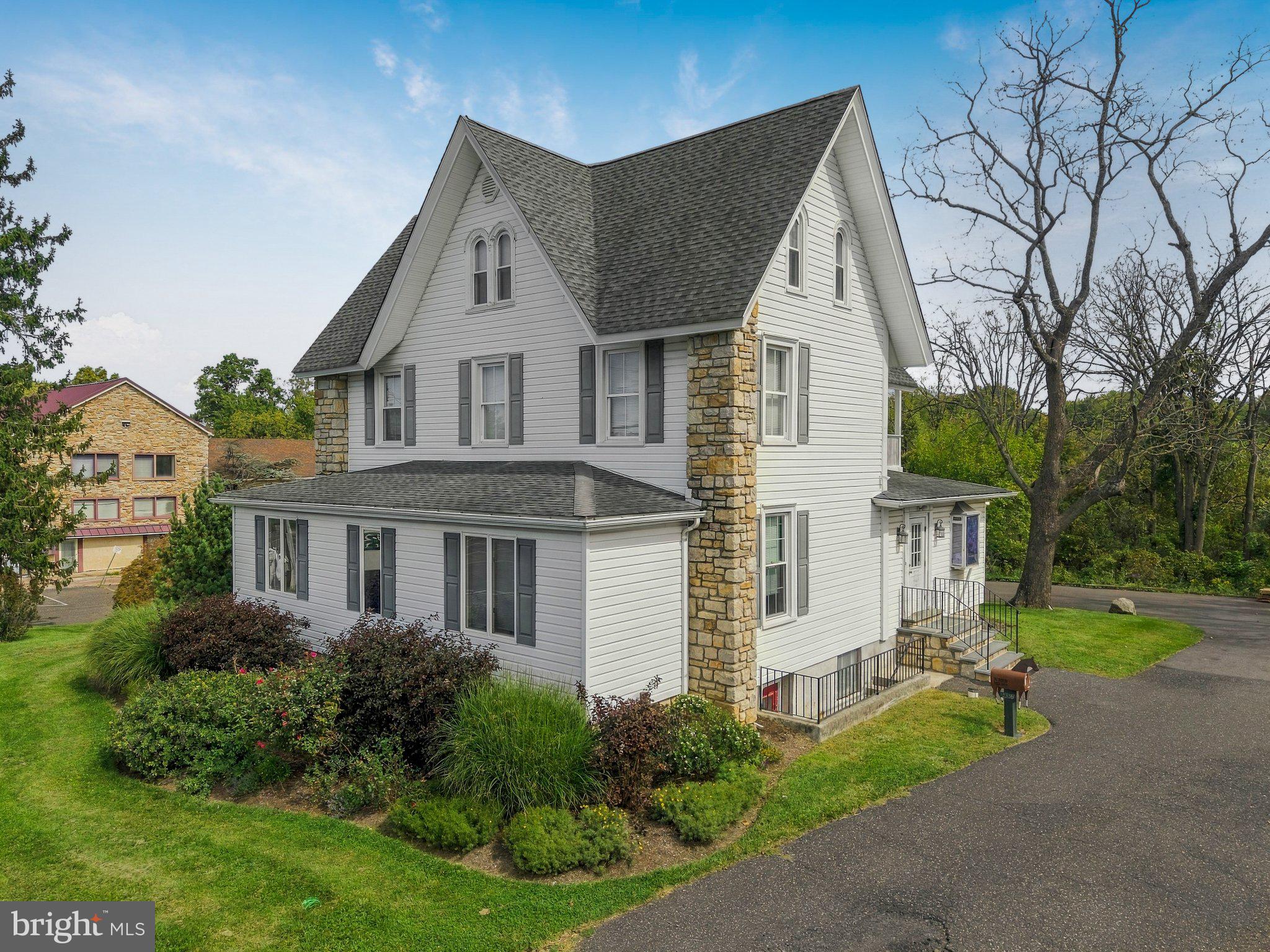 2539 YORK ROAD
