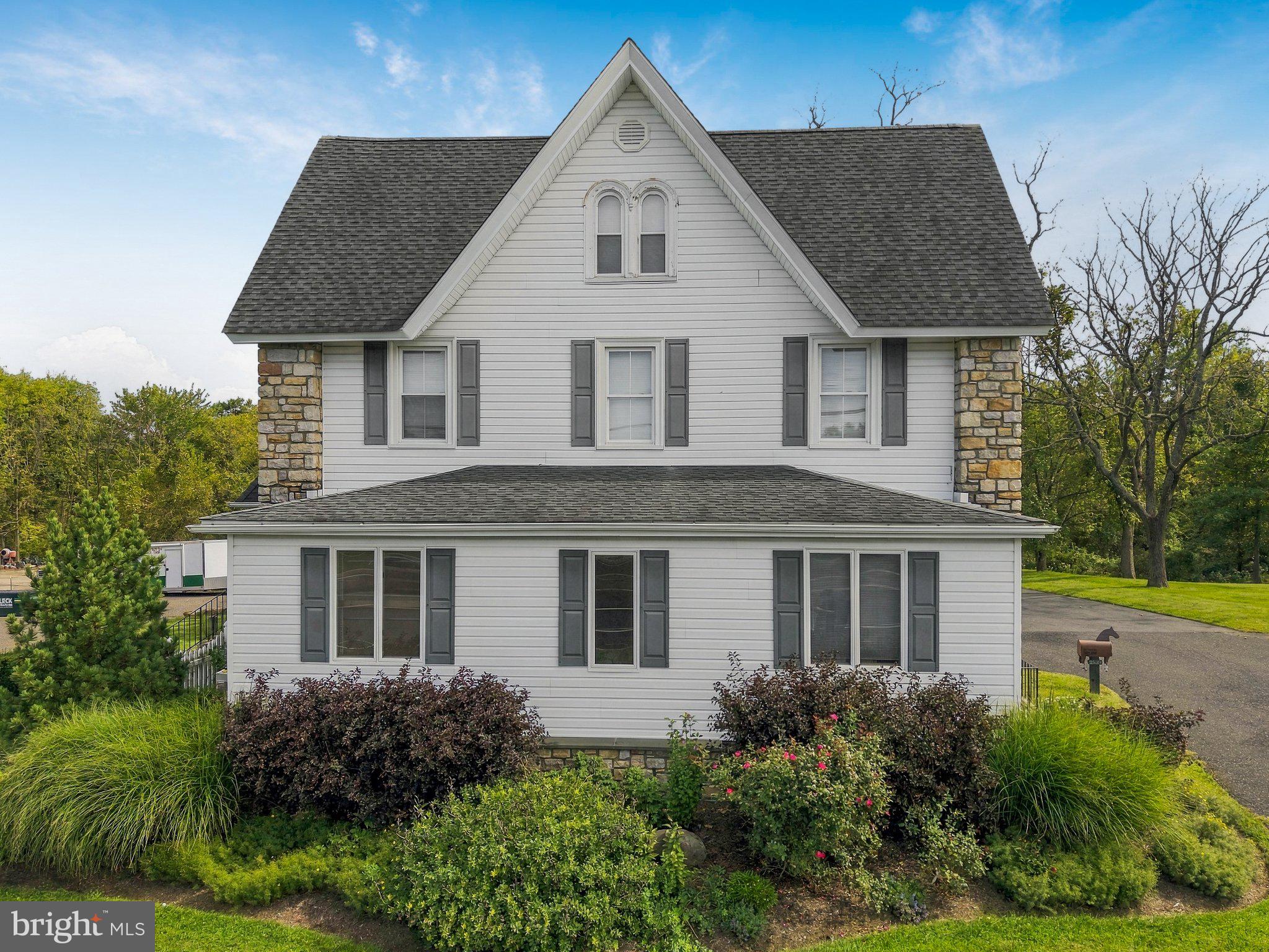 2539 YORK ROAD