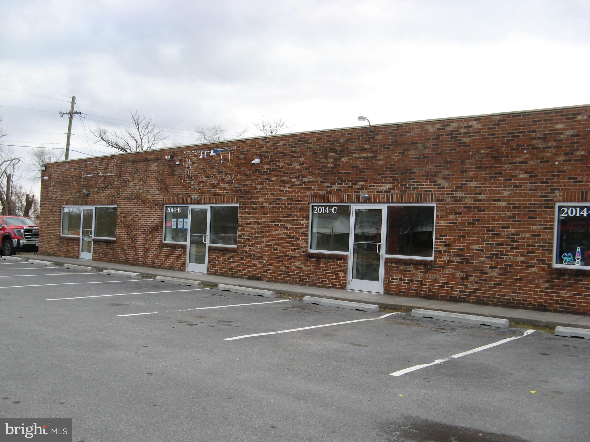 2014 LOUDOUN STREET S B, C