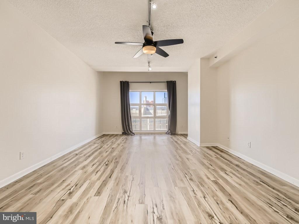 INNER HARBOR - Residential Lease