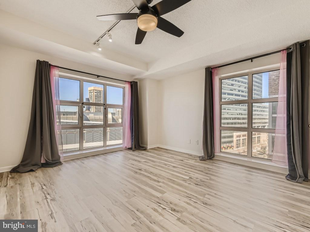 INNER HARBOR - Residential Lease