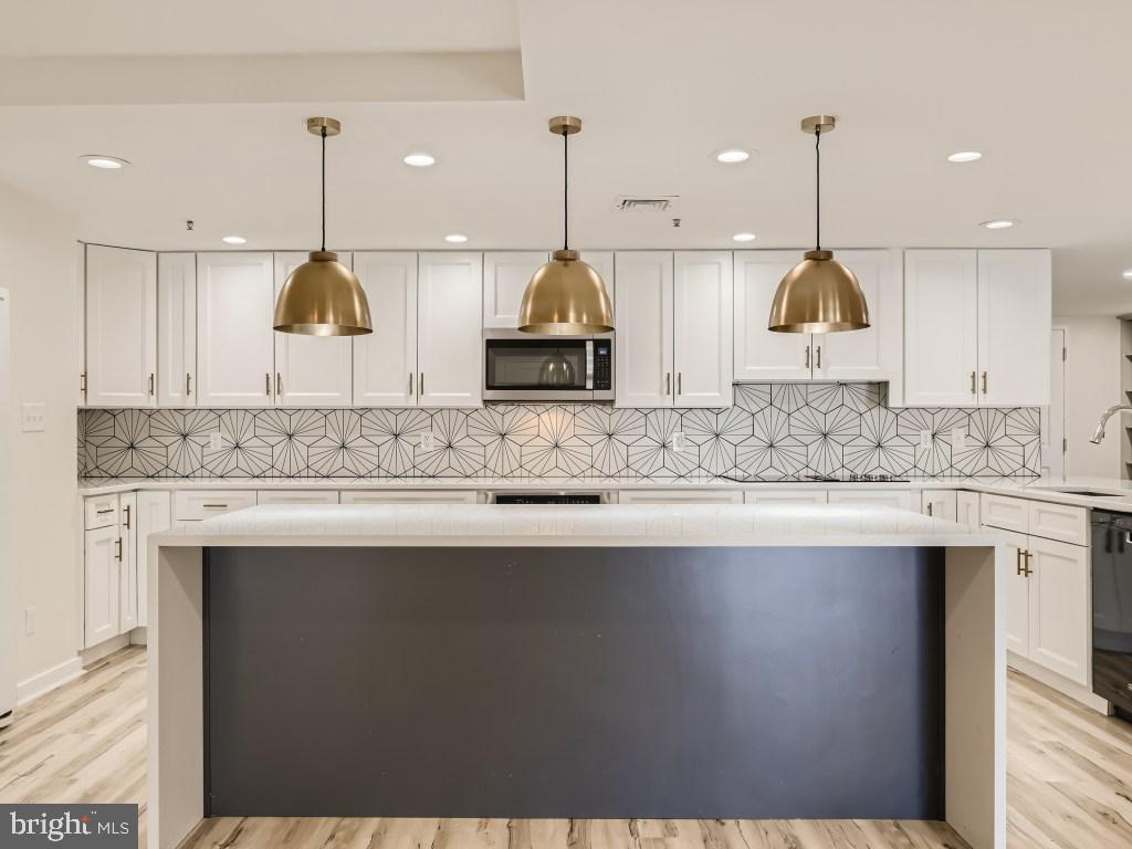 INNER HARBOR - Residential Lease