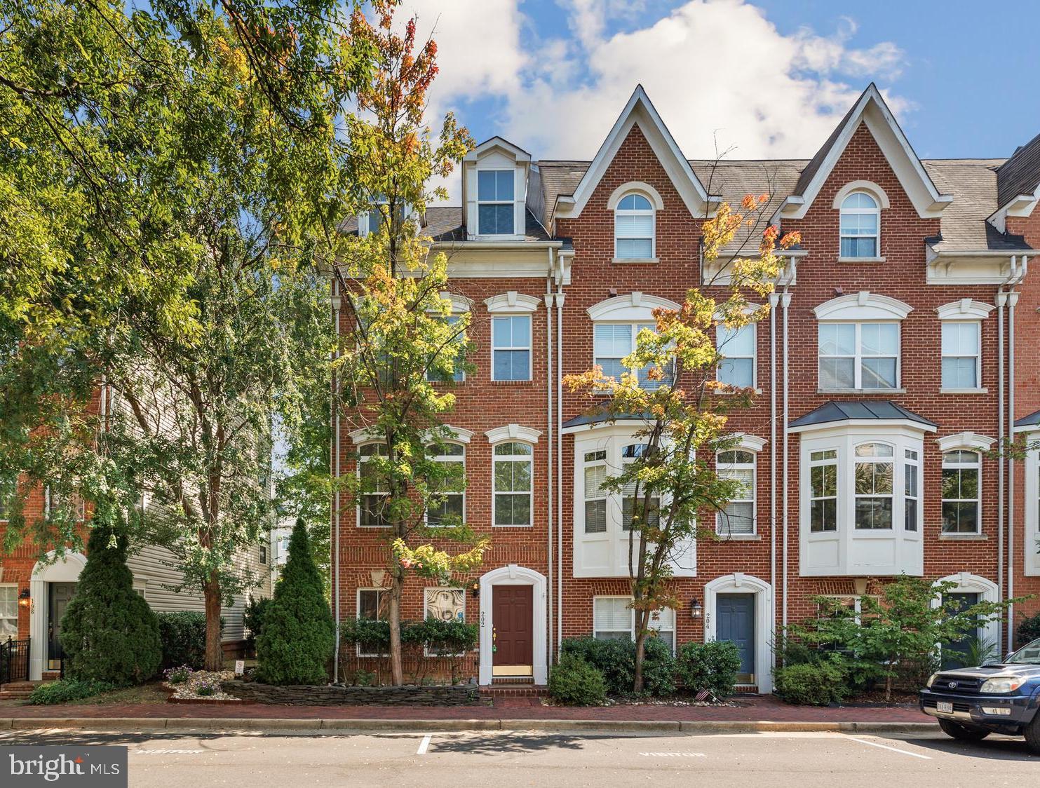 CAMERON STATION - Residential Lease