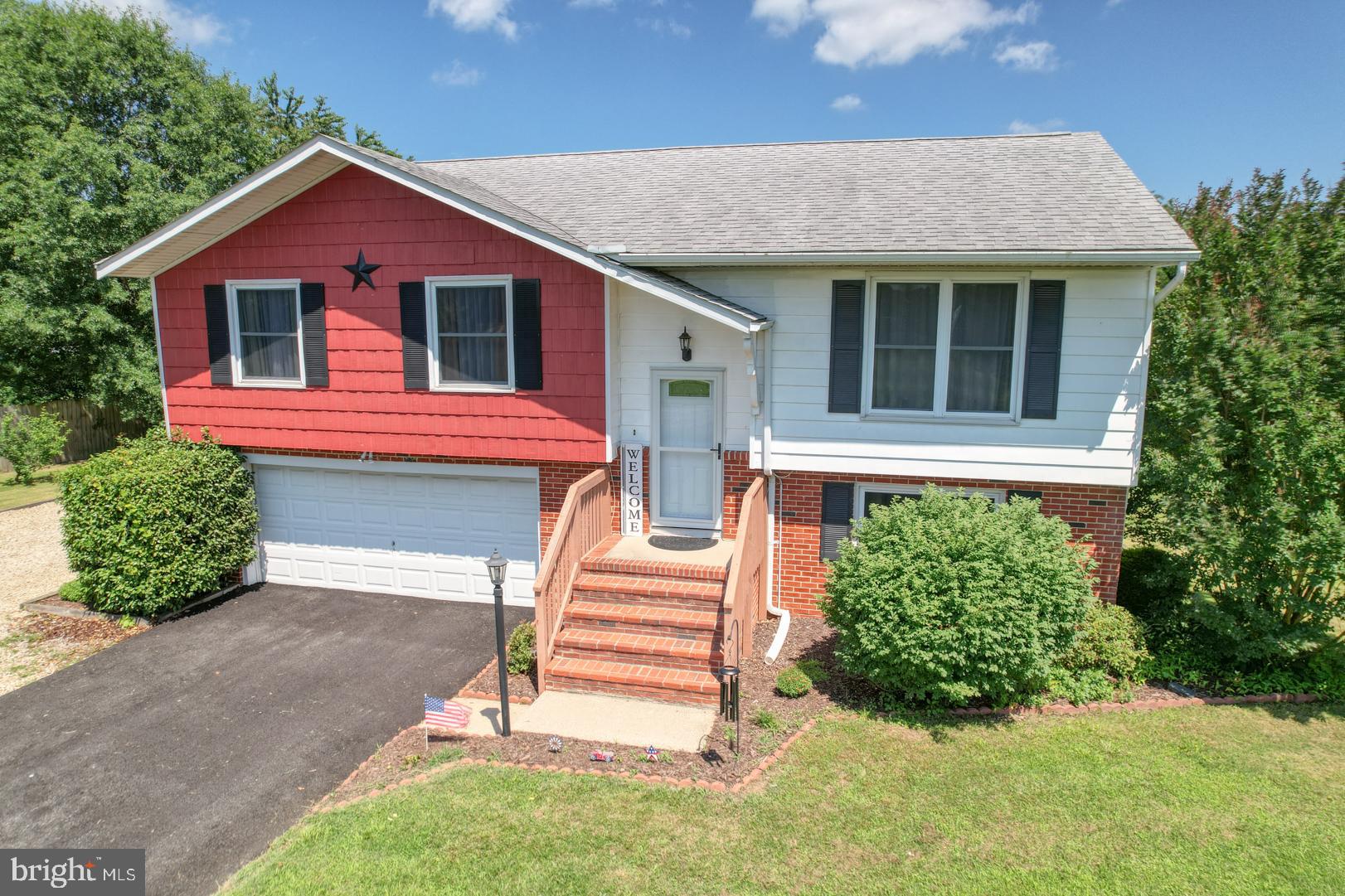 587 THISTLEWOOD ROAD
