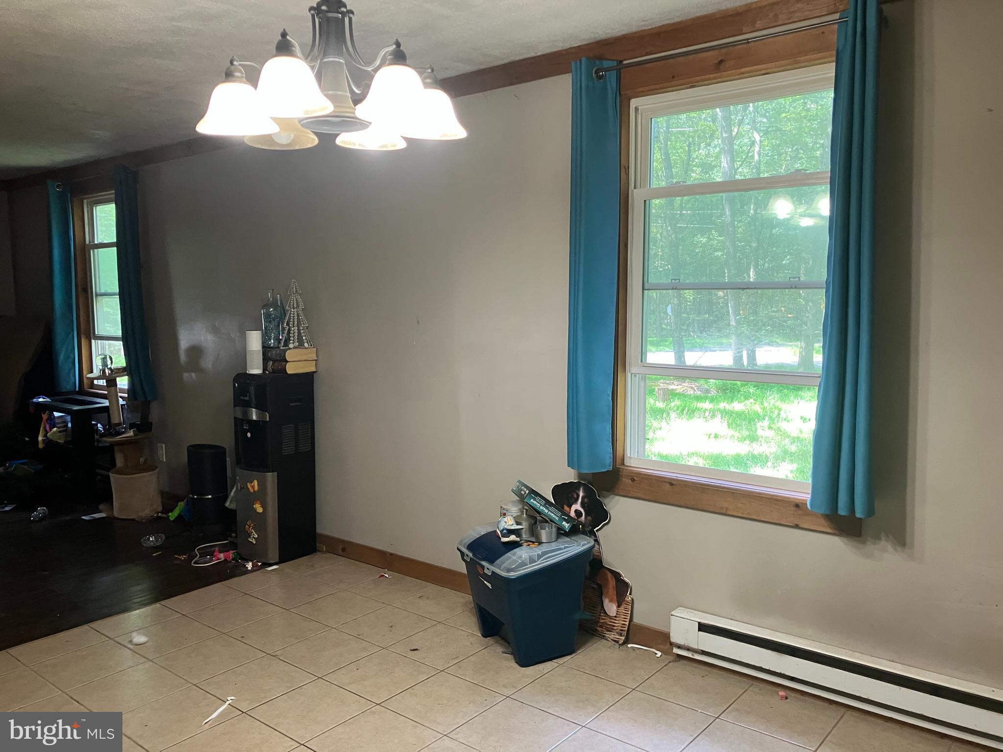 MOUNT POCAHONTAS - Residential