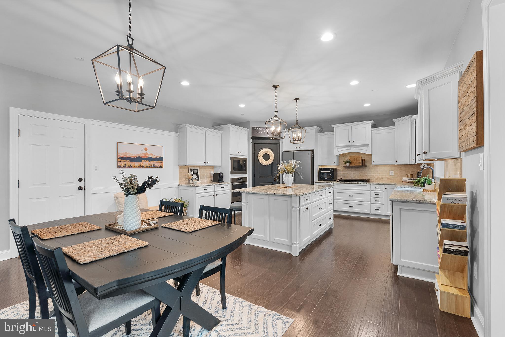 TWIN PONDS - Residential