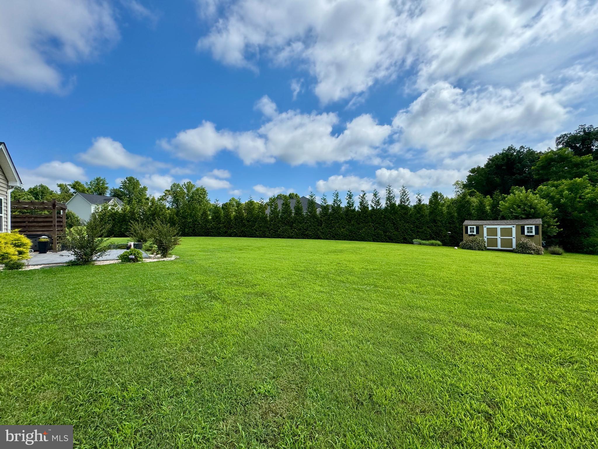 TWIN PONDS - Residential
