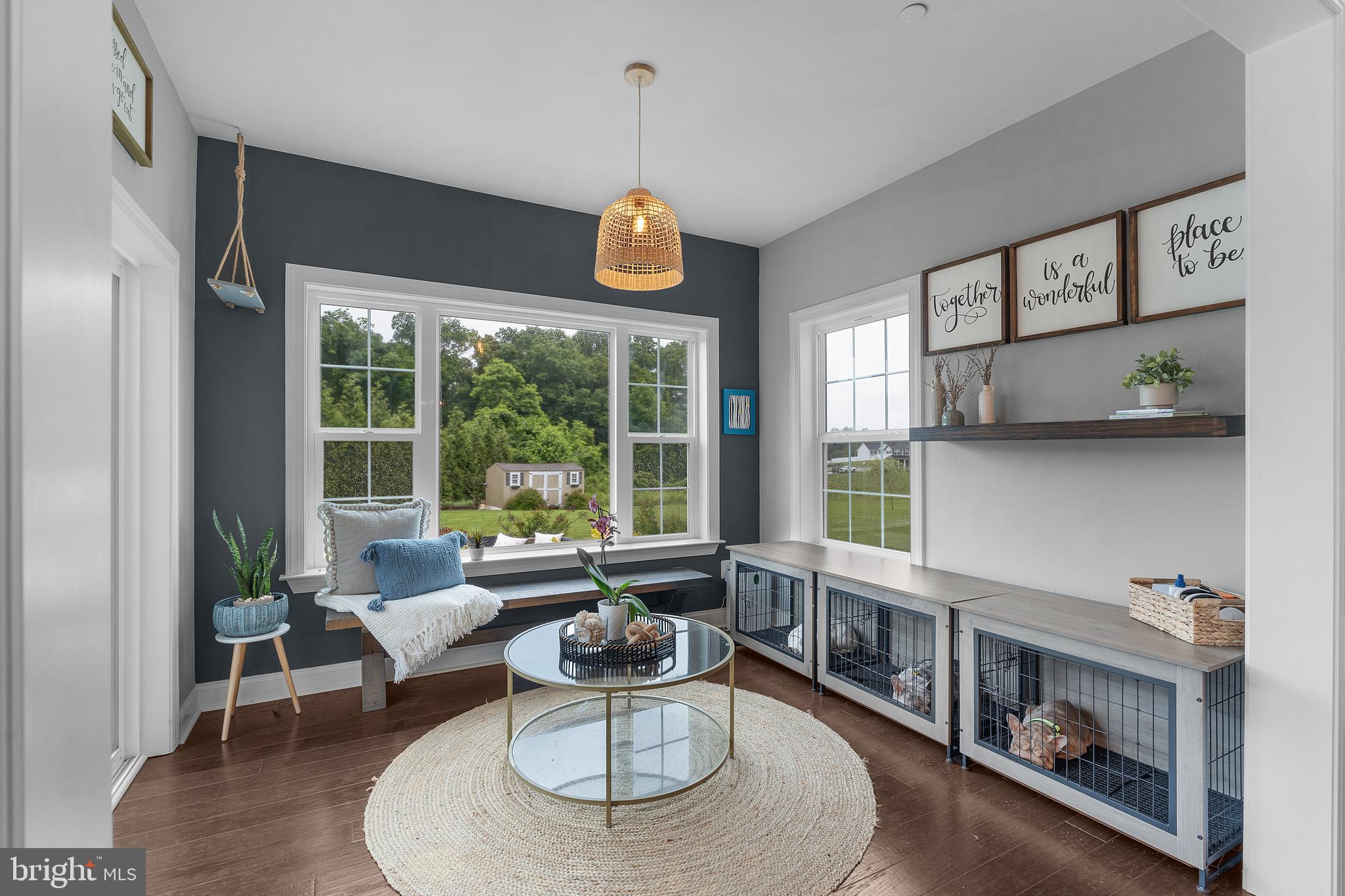 TWIN PONDS - Residential