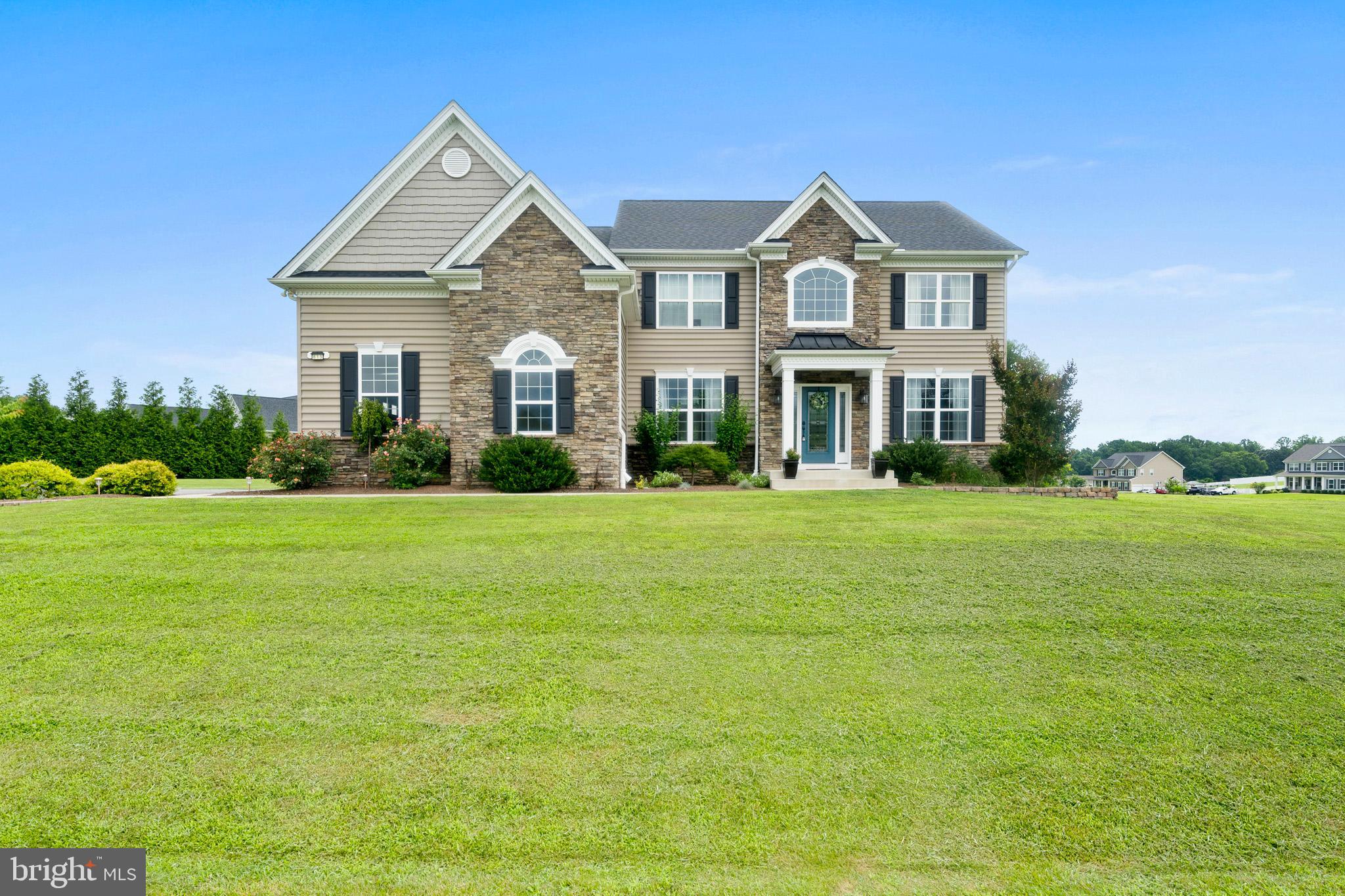 815 SUMMERSWEET COURT