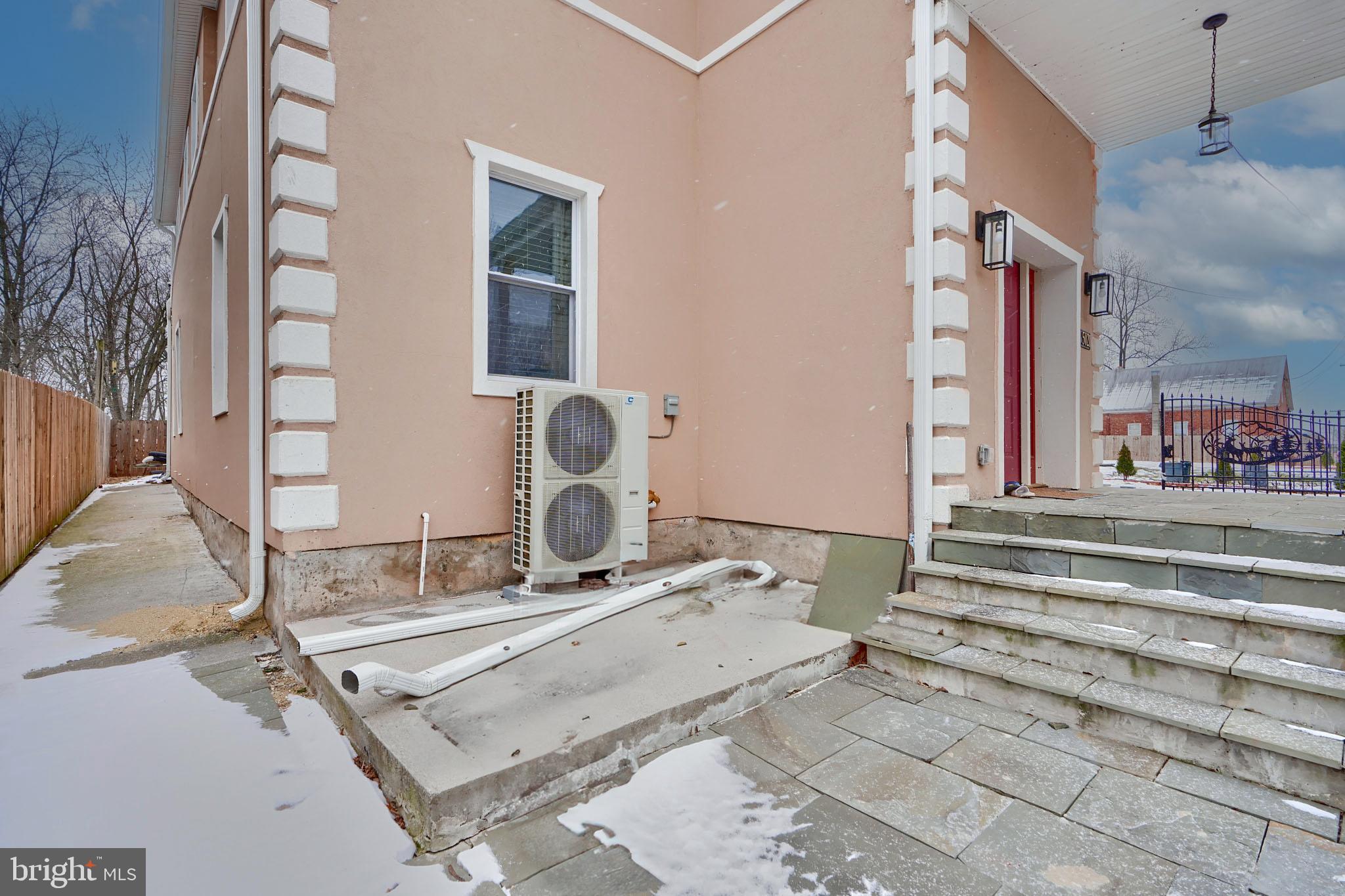 5021 HARNEY ROAD