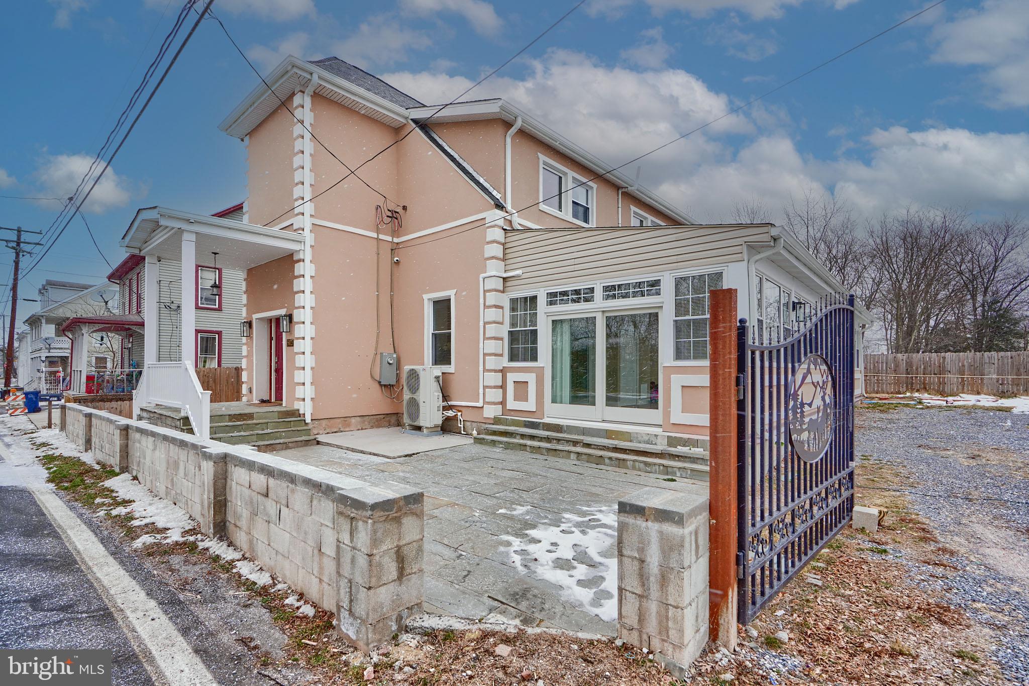 5021 HARNEY ROAD