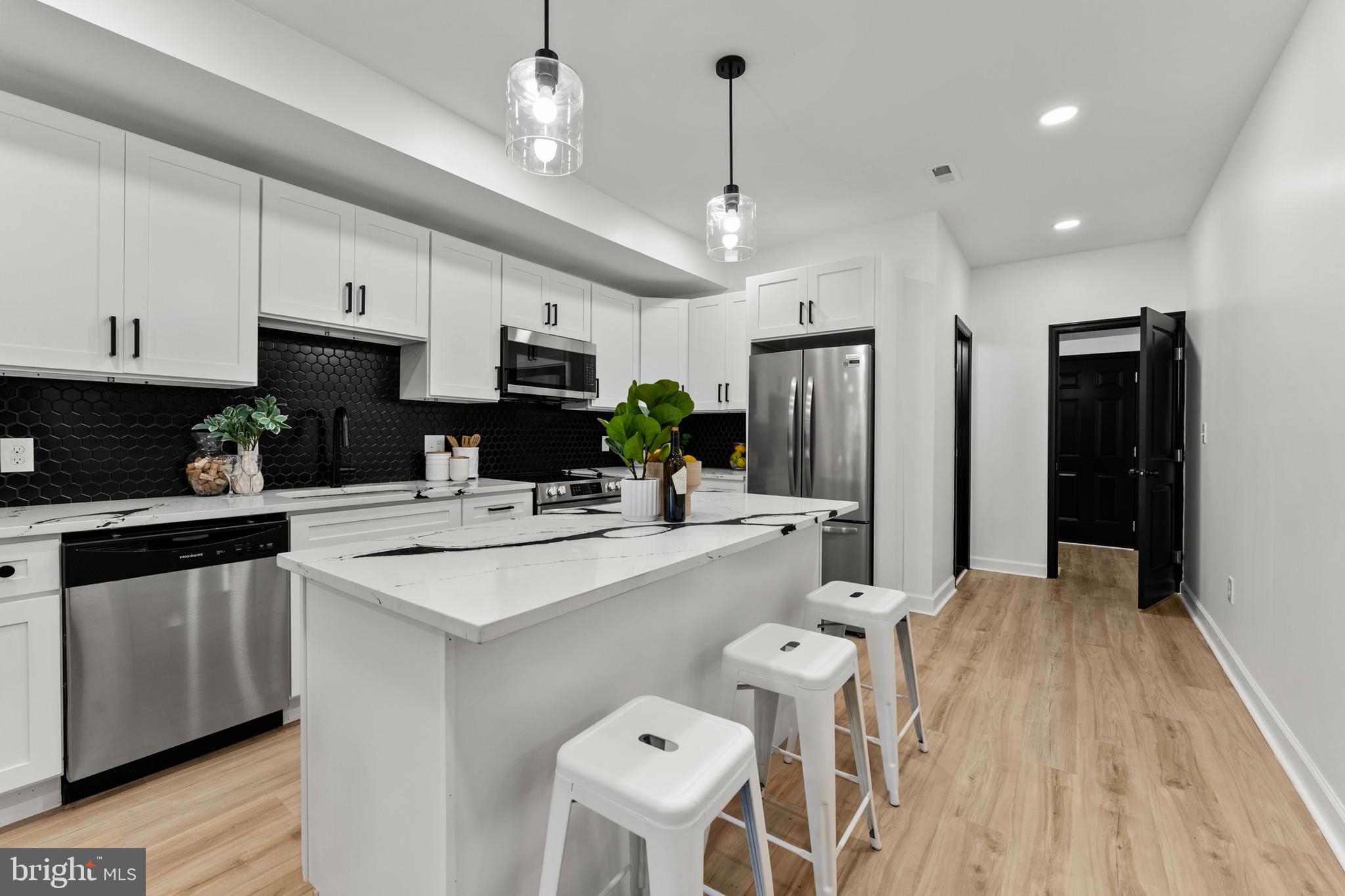 BROADWAY EAST - Residential