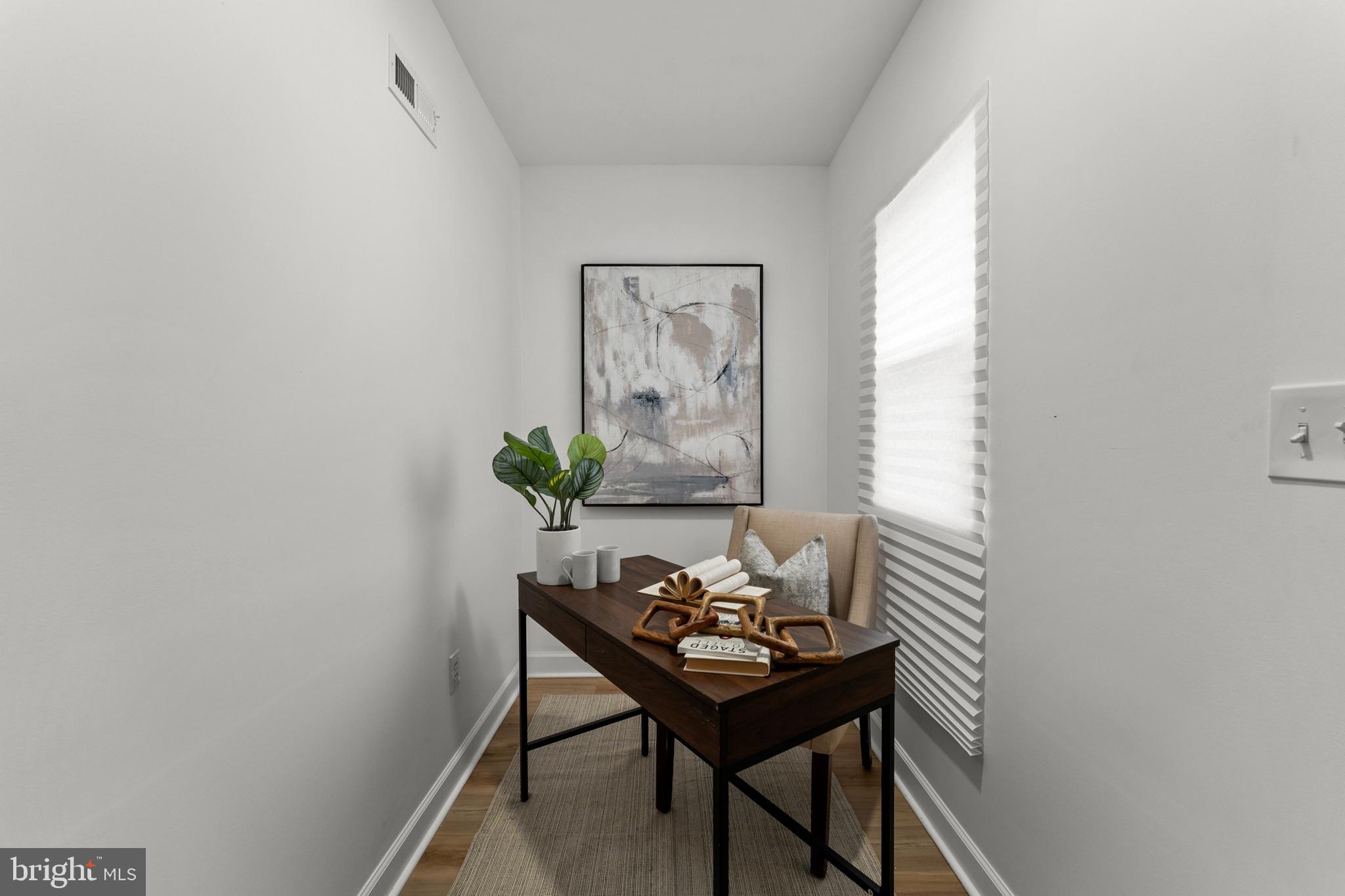 BROADWAY EAST - Residential