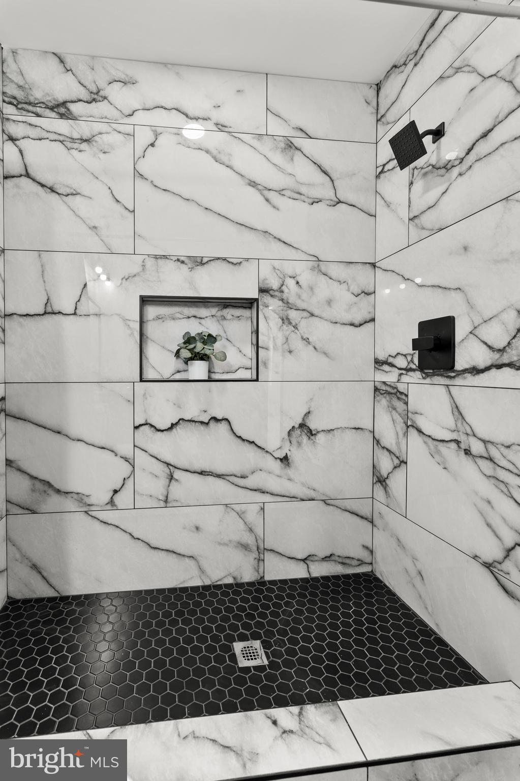 BROADWAY EAST - Residential