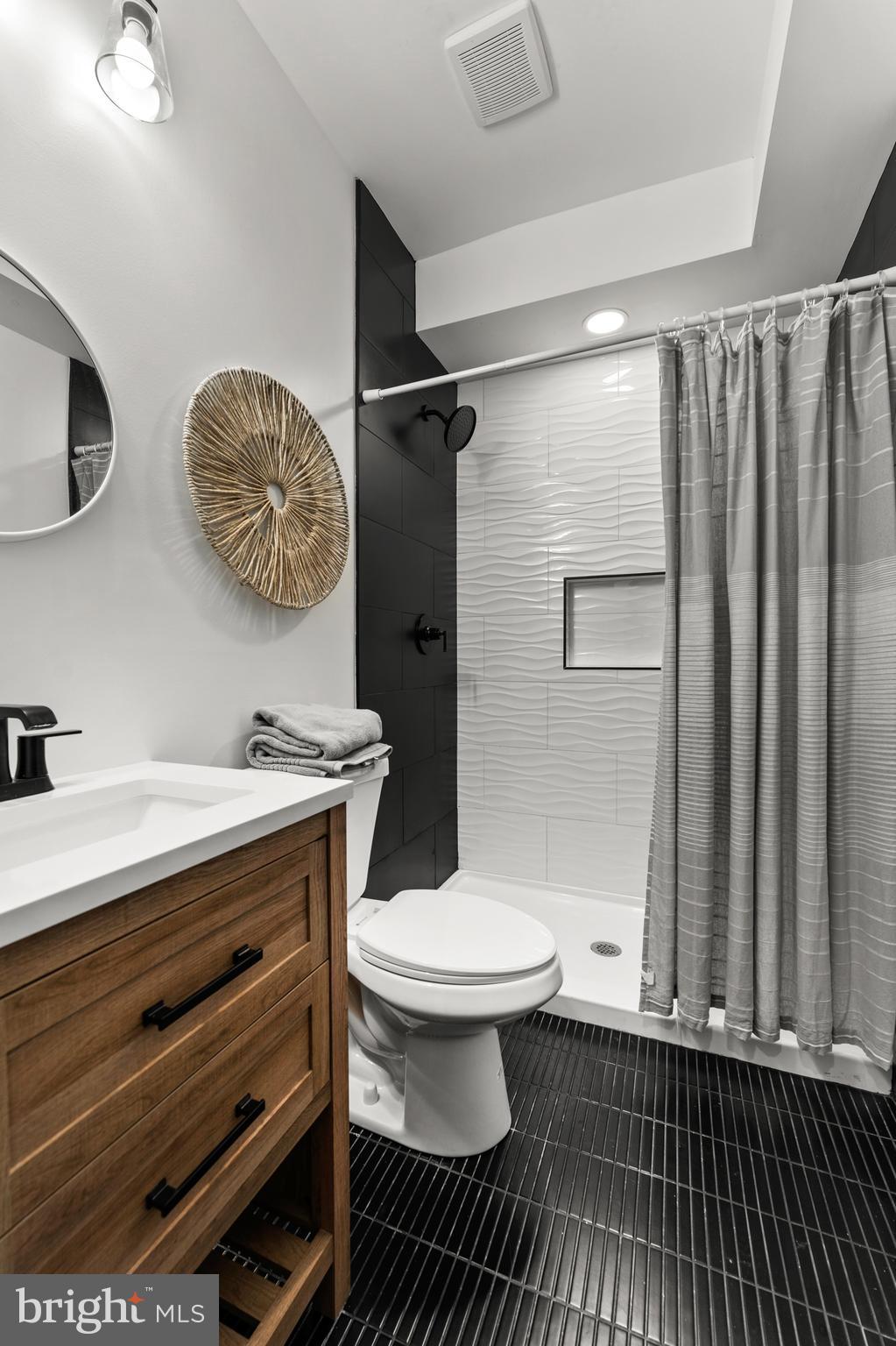 BROADWAY EAST - Residential