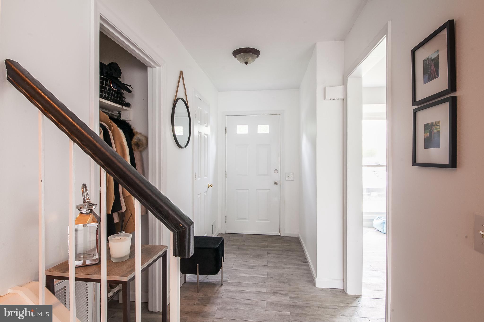 SPRING KNOLL - Residential