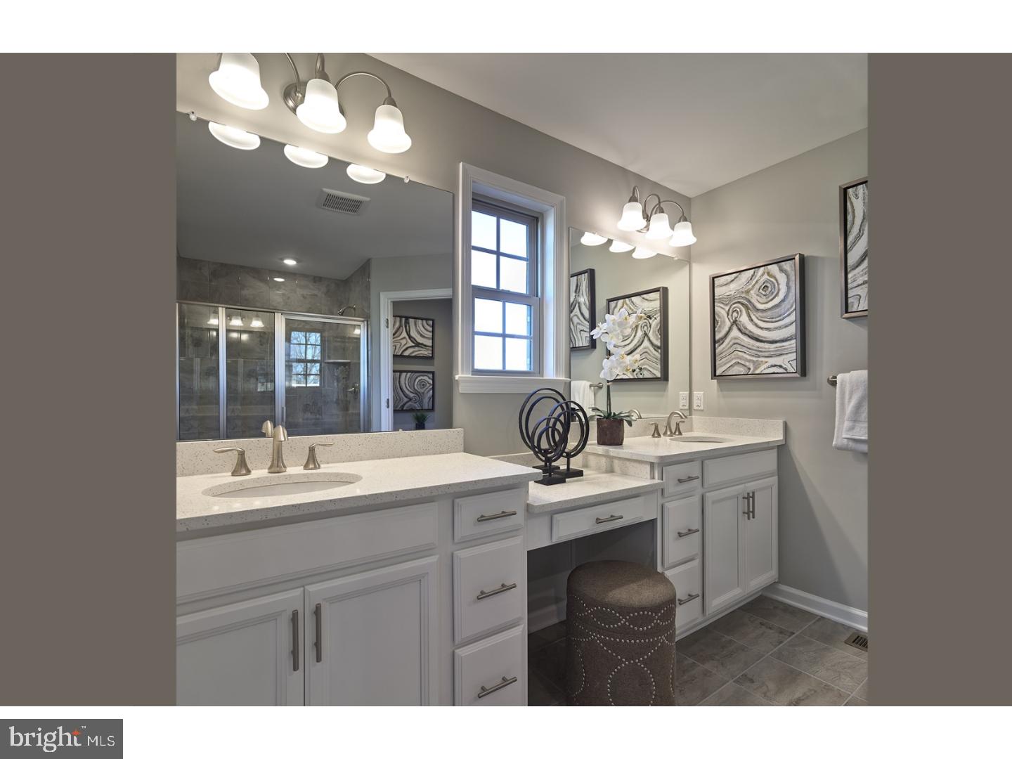 TALL OAKS - Residential
