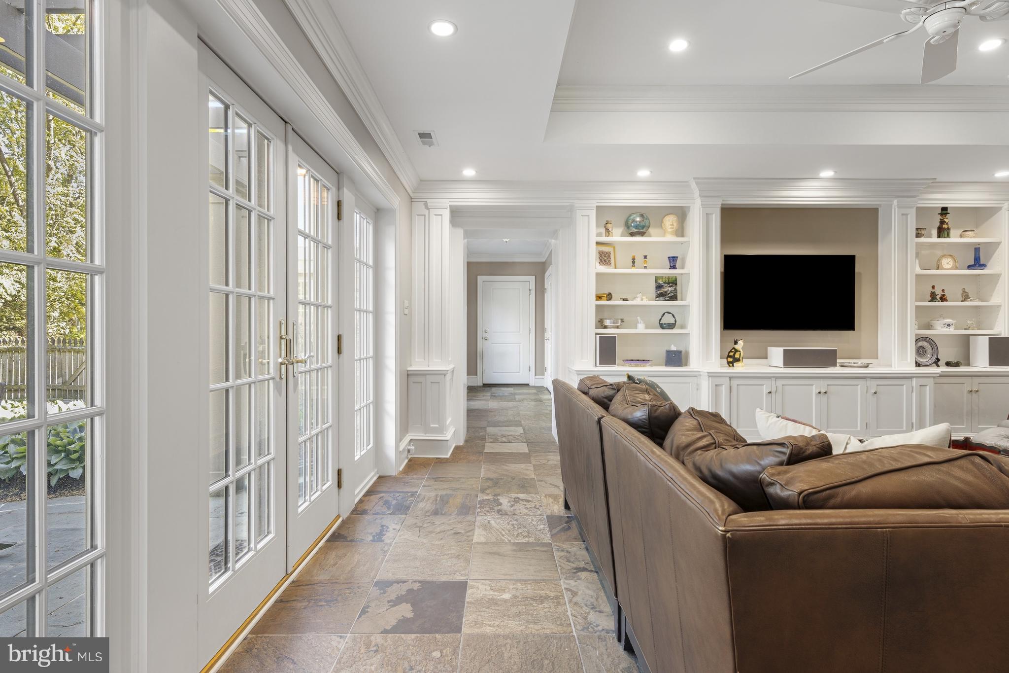 WESTOVER HILLS - Residential