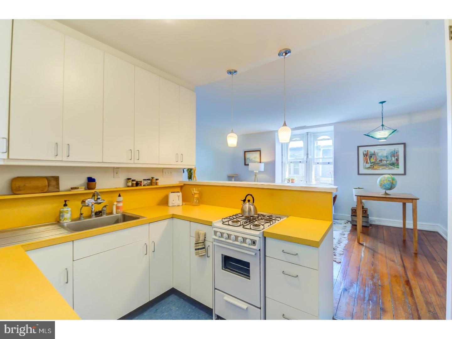 RITTENHOUSE SQUARE - Residential Income