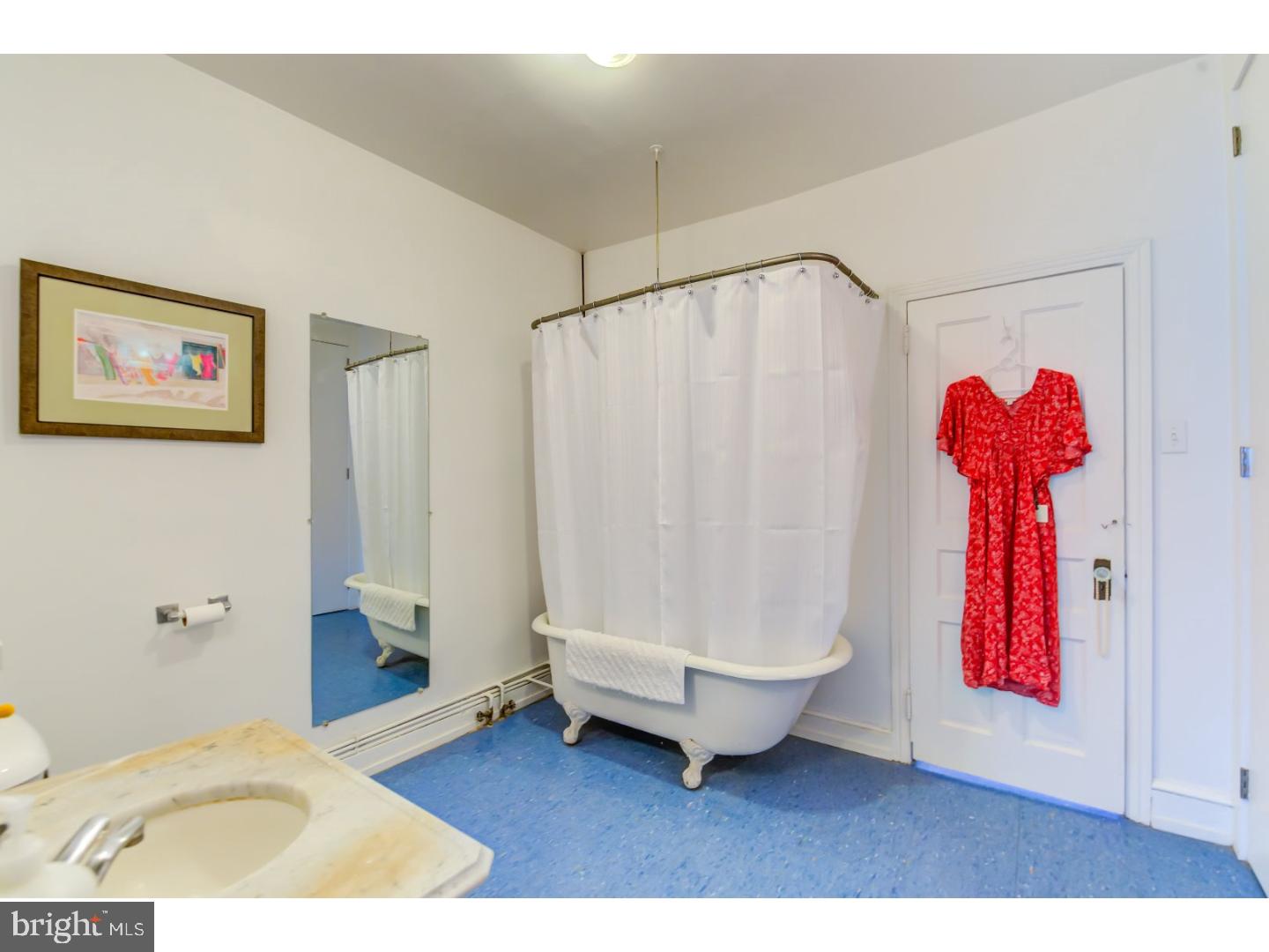 RITTENHOUSE SQUARE - Residential Income