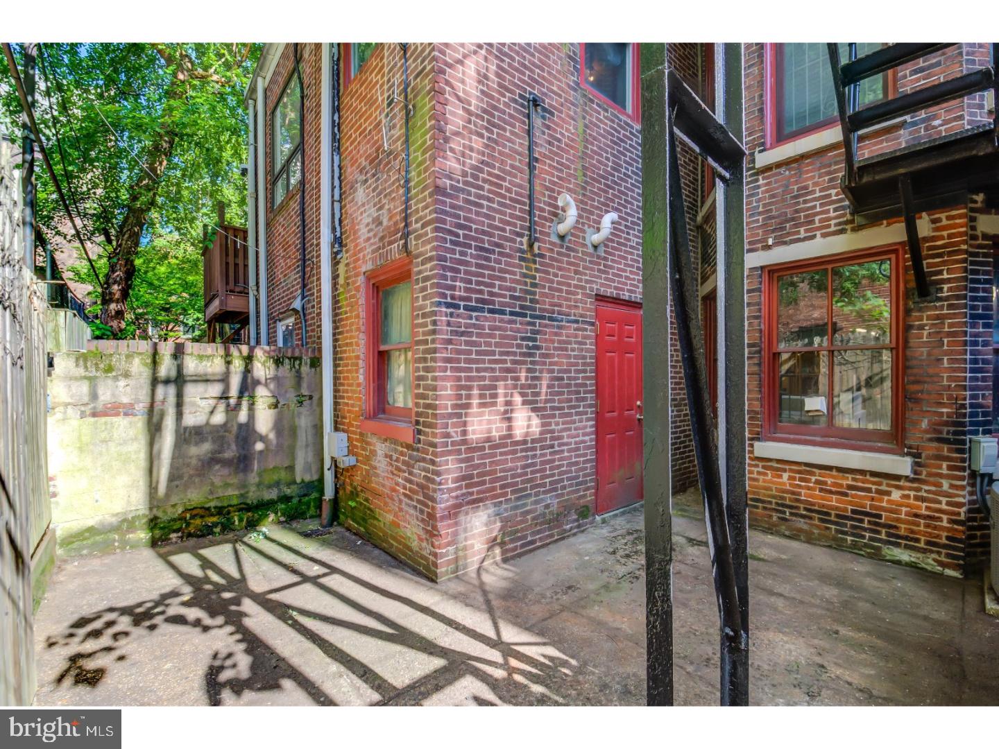 RITTENHOUSE SQUARE - Residential Income